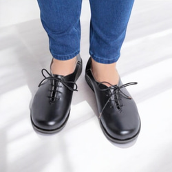 沒有任何疼痛 ♪♪ 出奇的輕 ♪ 優雅的繫帶經典運動鞋 第3張的照片