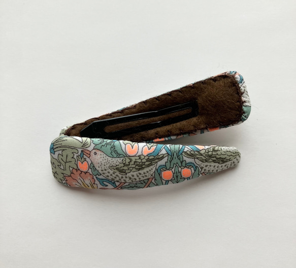 【再販】リバティ ストロベリーシーフ パッチンピン ネオンオレンジ ７cm 5枚目の画像