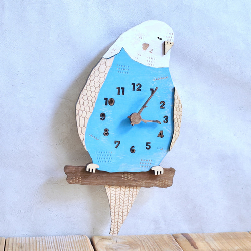 セキセイインコが国語の勉強をしている レギュラーサイズ 時計