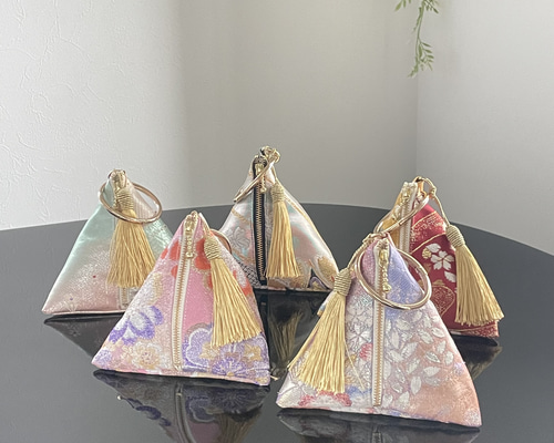 7b9371e45b79a695516c9a669fde35