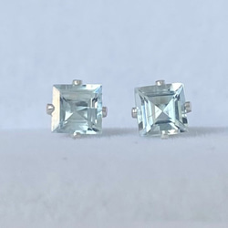 14kgf》2mm 天然石 エメラルド スクエア ピアス /イヤリング ピアス