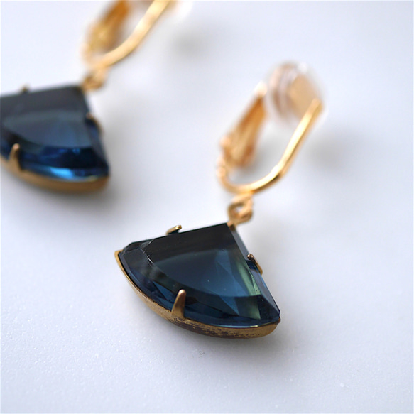 ヴィンテージビジューのイヤリング　vl-02 sapphire 6枚目の画像