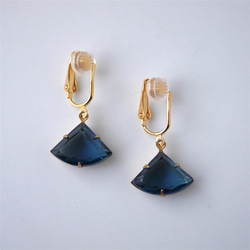 ヴィンテージビジューのイヤリング　vl-02 sapphire 3枚目の画像