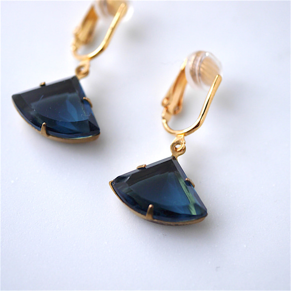 ヴィンテージビジューのイヤリング　vl-02 sapphire 7枚目の画像