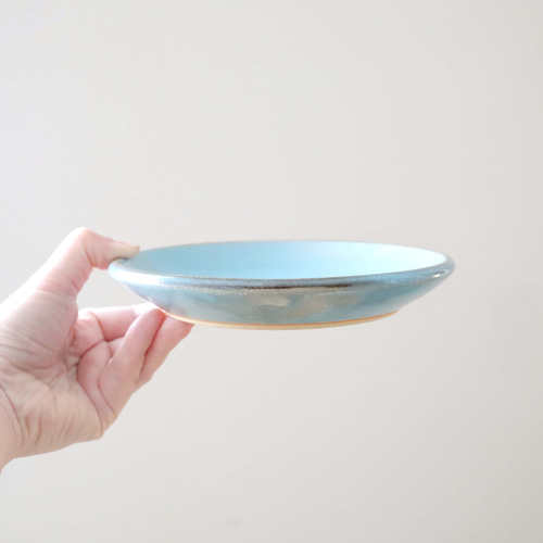 SALE】こっくり水色釉薬の中皿 縁錆 中皿 TSUCHI-HANAKI 通販 18950624