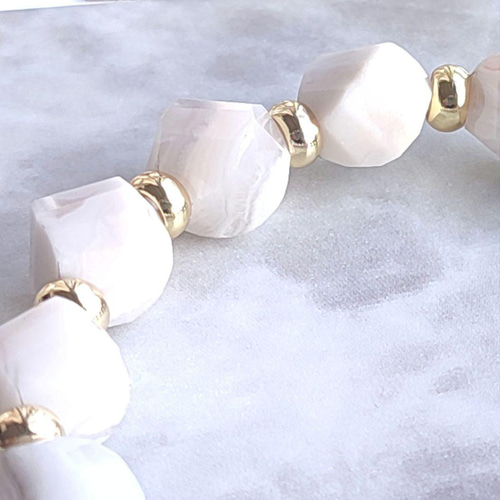 ◇ホワイトクレイジーレースアゲート（縞瑪瑙）◇ ANNA - パワー天然石