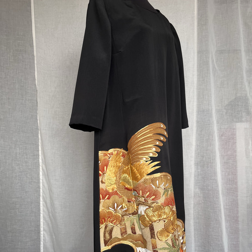 正絹 水辺に鳳凰 金 留袖リメイクケープドレス 正絹 水辺に鳳凰 金 留袖リメイクケープドレス 着物リメイク