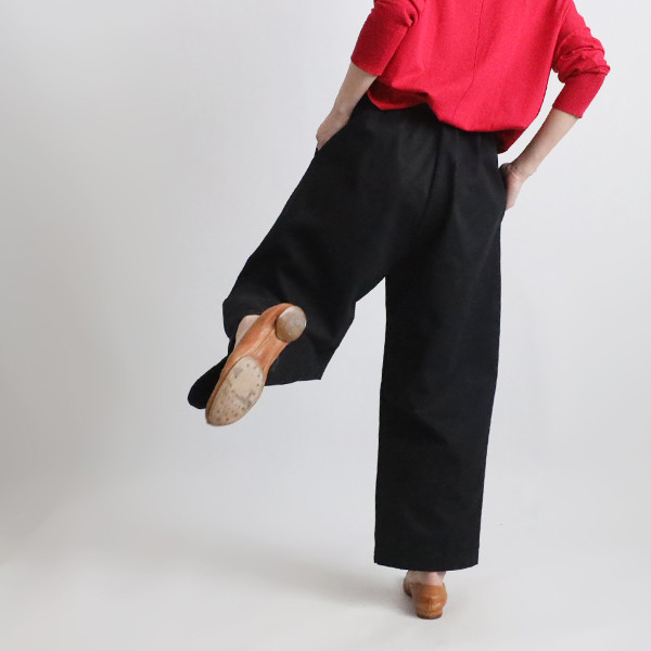 春うららＳＡＬＥ　９５cm丈　コットンチノ生地　誰にでも似合う定番 パンツ ストレート チノパン高身長さんにも黒R05A