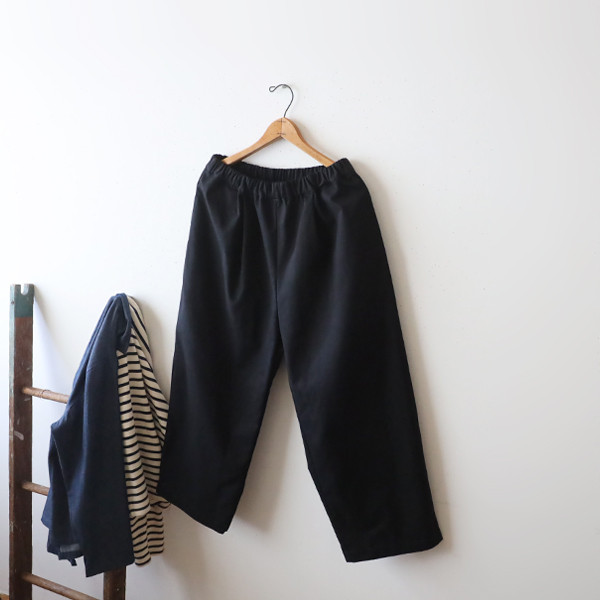 春うららＳＡＬＥ　９５cm丈　コットンチノ生地　誰にでも似合う定番 パンツ ストレート チノパン高身長さんにも黒R05A