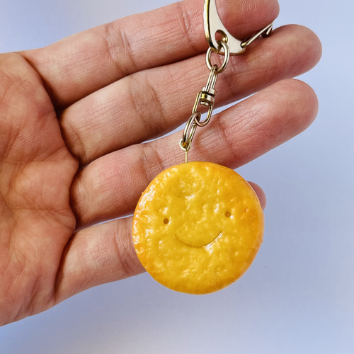 クッキーのキーホルダー 樹脂粘土のフェイクスイーツ おそろい プチ