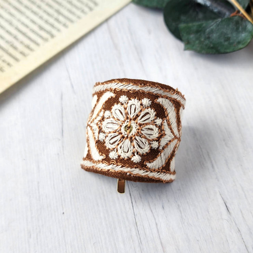 インド刺繍リボンのポニーフック ポニーフック・ヘアカフス