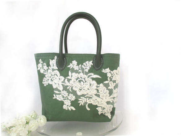 【幸せを呼ぶ花】トートバッグ　 1枚目の画像