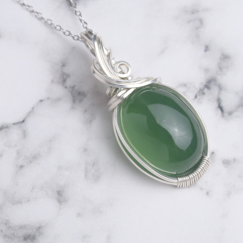 サーペンティン ペンダントトップ ワイヤーラッピング ネックレス