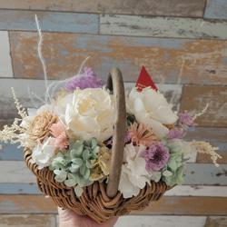 NEW ♡母の日ギフト2025♡贈り物に淡い色合いが可愛いかごアレンジ 6枚目の画像