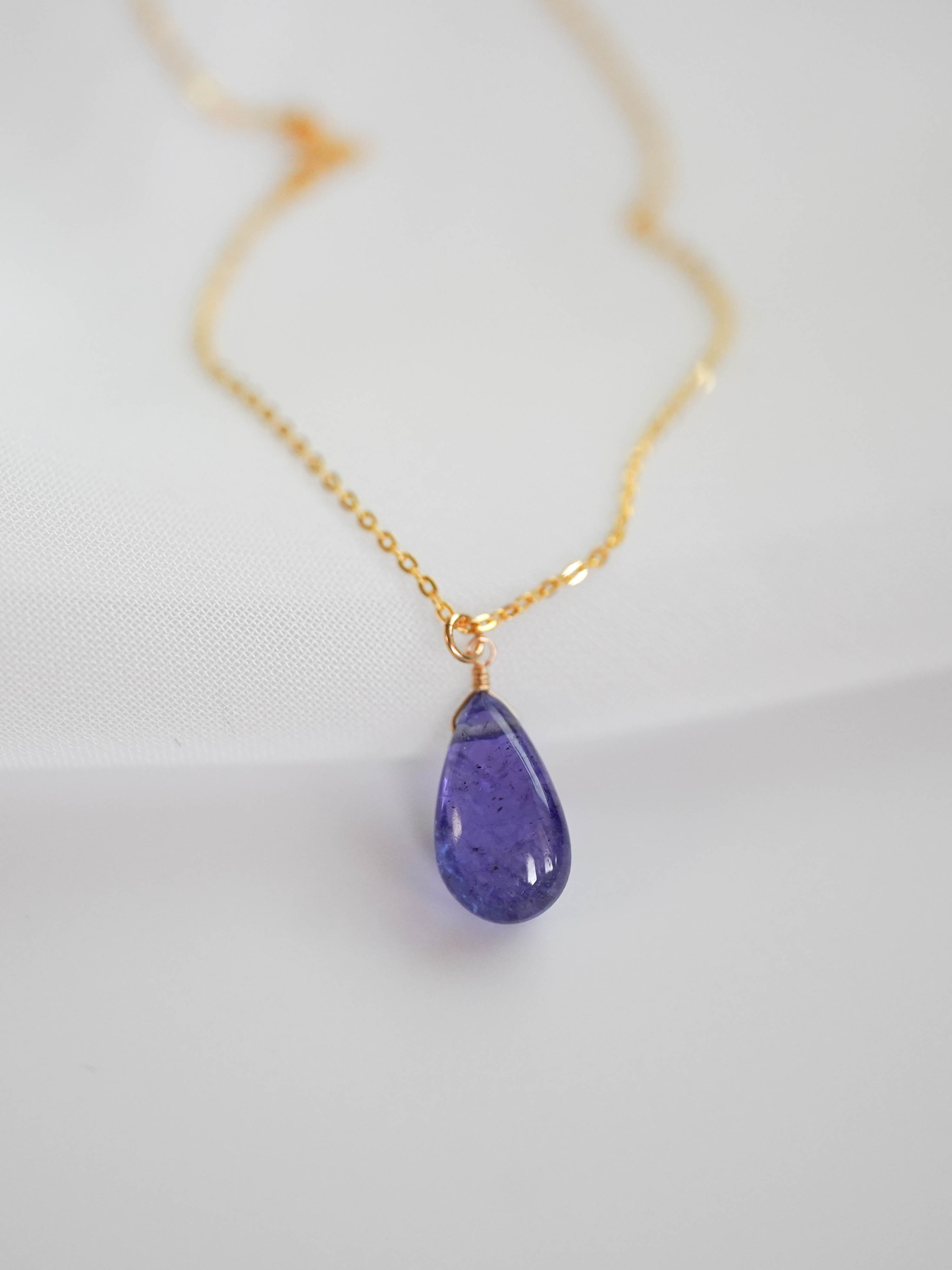 タンザナイト ペアシェイプM ネックレス