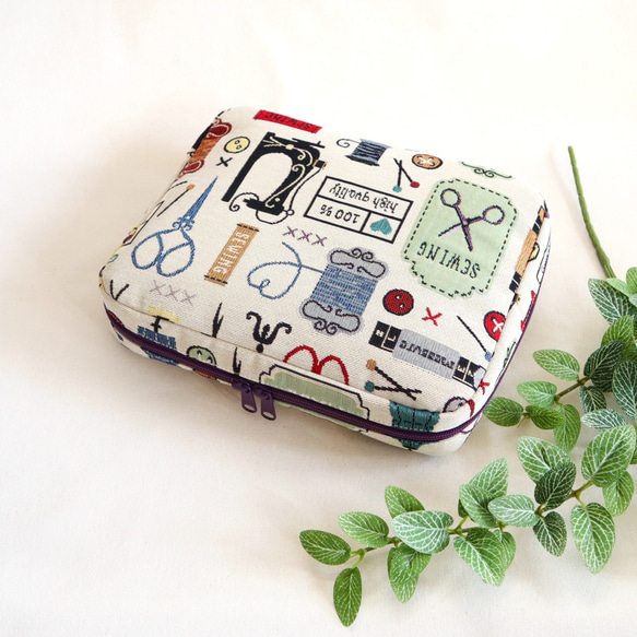 【裁断済みキット】インポートゴブランのソーイングケース◆2色から◆A5対応 3枚目の画像