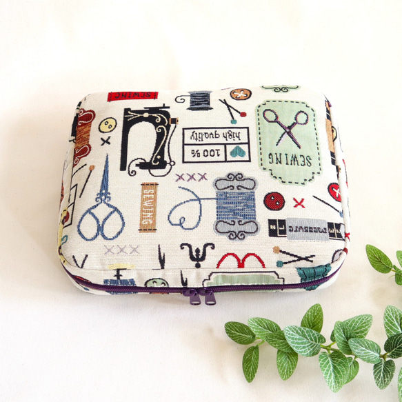 【裁断済みキット】インポートゴブランのソーイングケース◆2色から◆A5対応 2枚目の画像