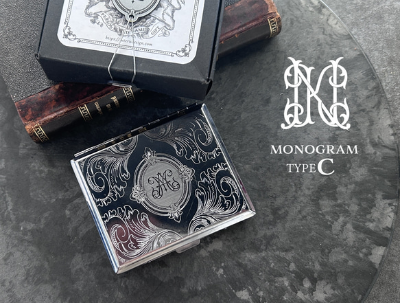 【名入れ】イニシャルモノグラム彫刻マルチケース 5枚目の画像