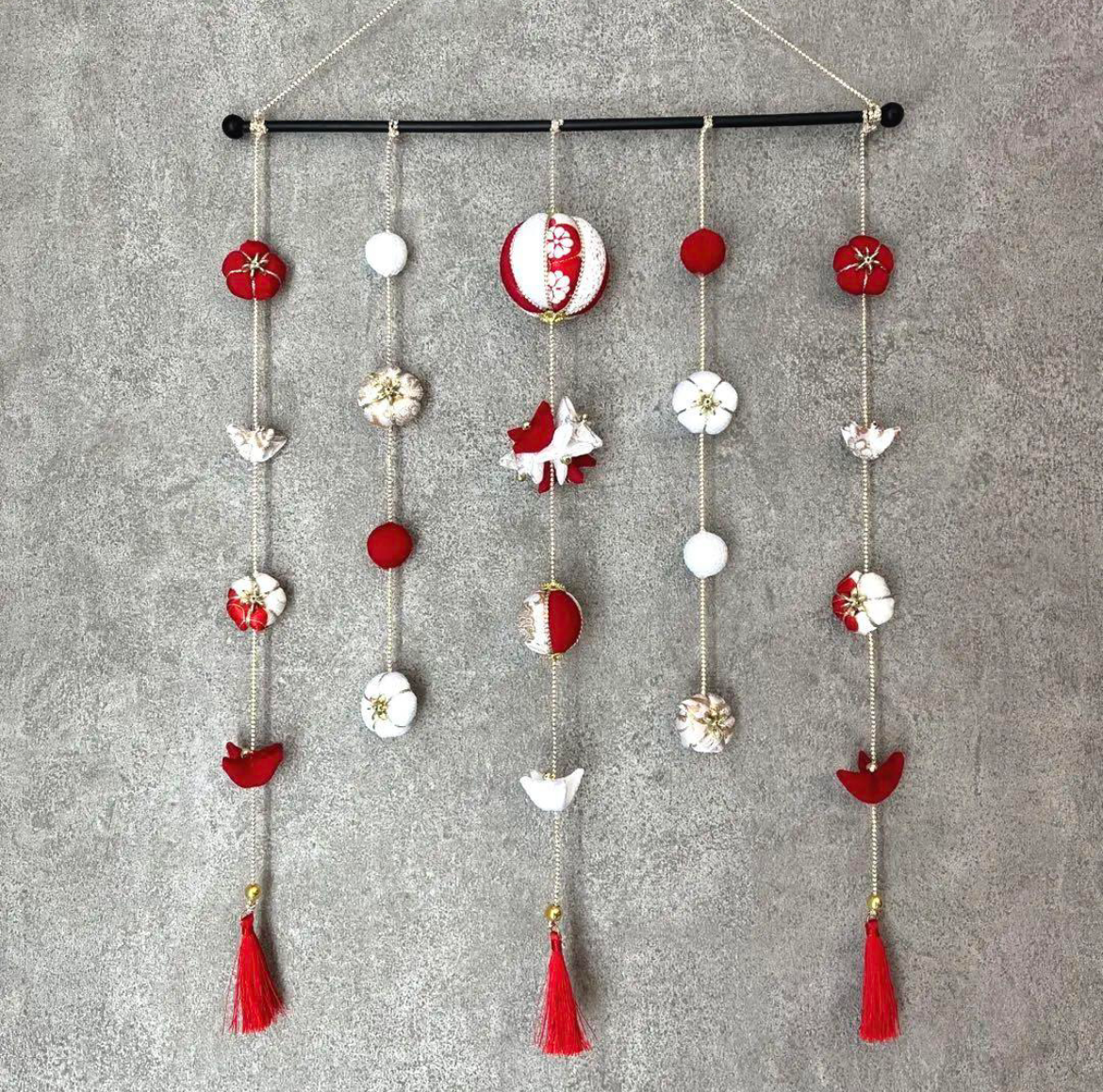 即納❣️吊るし飾り　吊るし雛　紅白　ひな祭り　タペストリー