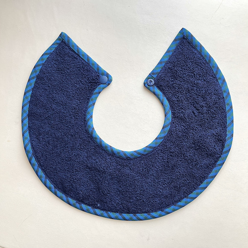 生地入荷しました！　ファミリアチェック　各種スタイ 青ファミリア風チェック・ネイビー】タオルスタイ サークルスタイ 出産