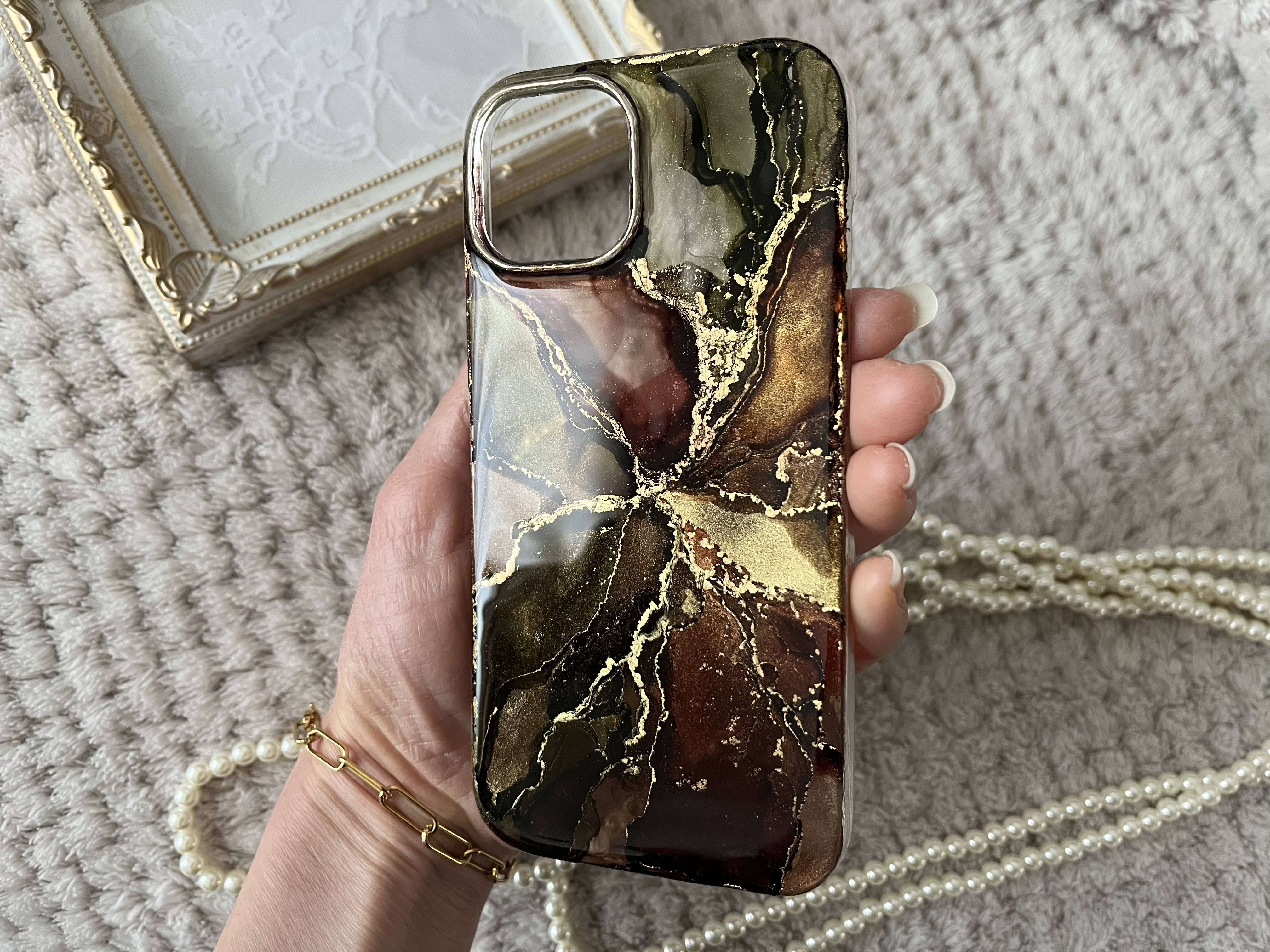 【iPhone15】アルコールインクアートスマホカバー