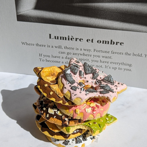 カラースプレー♡猫チョコドーナツ》猫 フェイクフード 食品サンプル