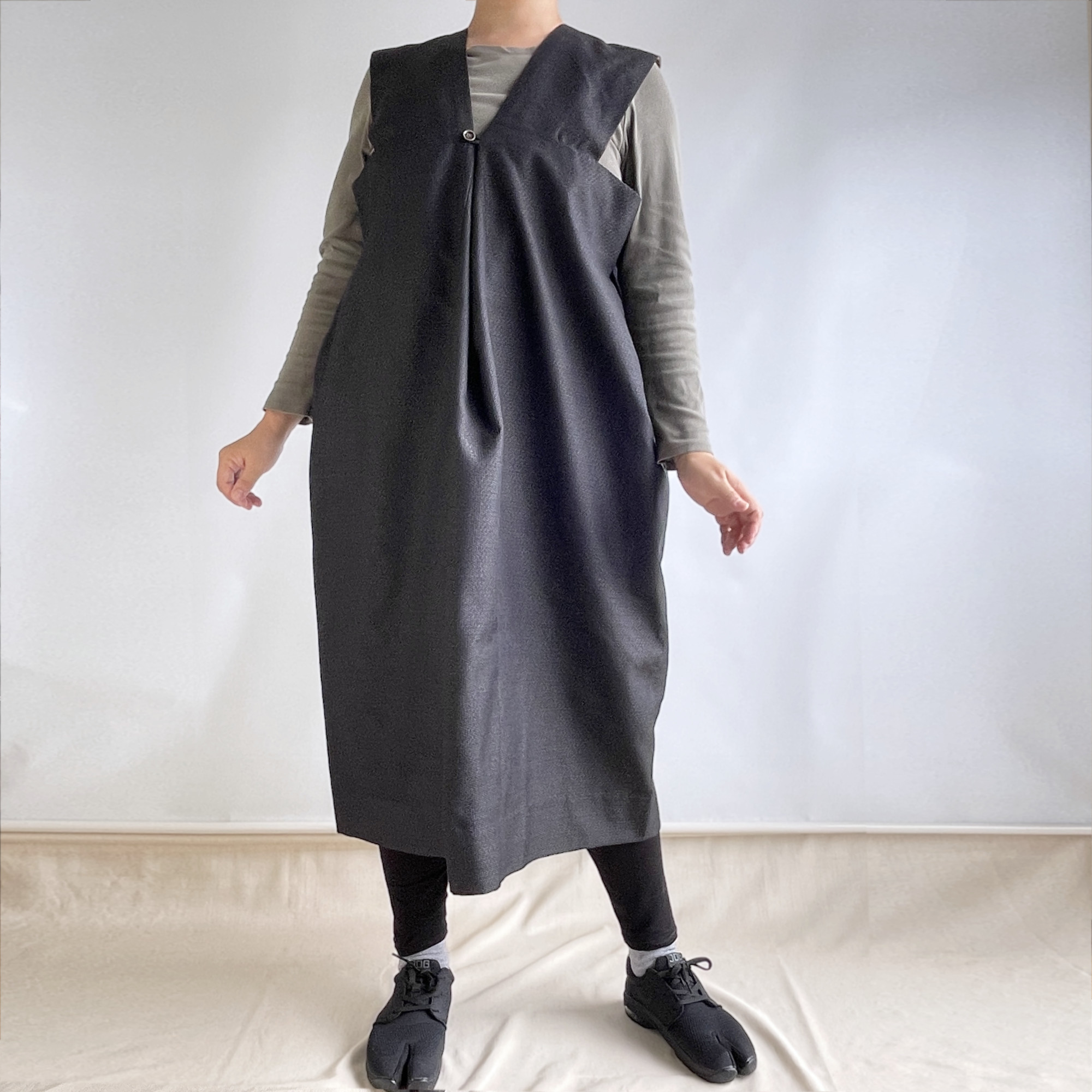 【1点もの】ジャンパースカート -シルクウール 着物地 紺に細か柄 & 新毛斯 茶色 JPD518