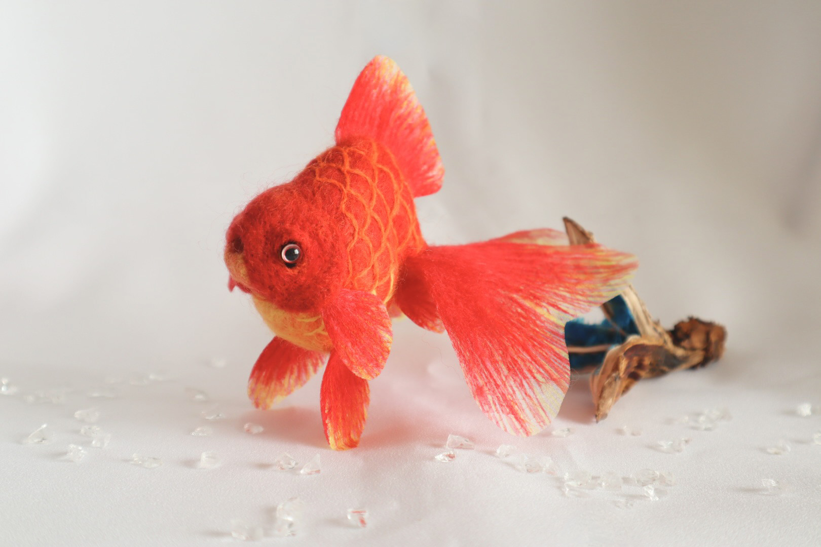 【受注制作】たゆたう羊毛金魚-猩々琉金-　金魚　羊毛フェルト　誕生日　ペット　動物　アクアリウム　透明