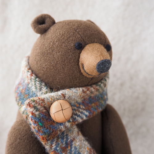 寝そべらないグリズリー ぬいぐるみ kuzoomiko 通販 18957096｜Creema