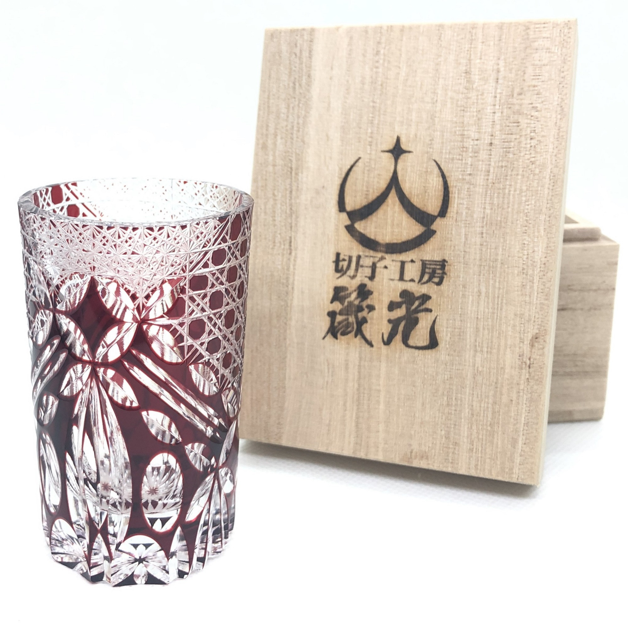 春硝飾（しゅんしょうしょく）・赤　切子工房箴光　切子/ショットグラス/贈り物/プレゼント/デザイン性/高