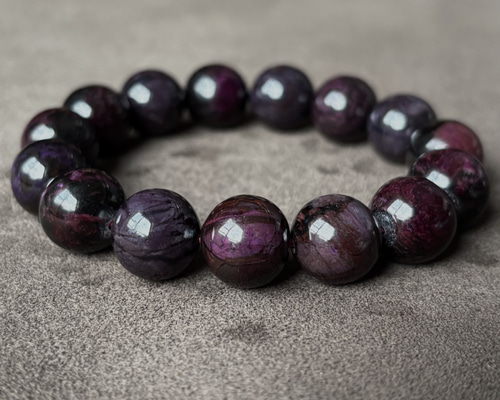 【希少】★世界三大ヒーリングストーン　天然 高品質 スギライト 世界三大ヒーリングストーン/スギライト/パワー 天然石 ストーン