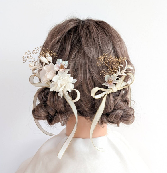 春が訪れる桜の髪飾り ベロアリボン 白 ゴールド ドライフラワー 成人