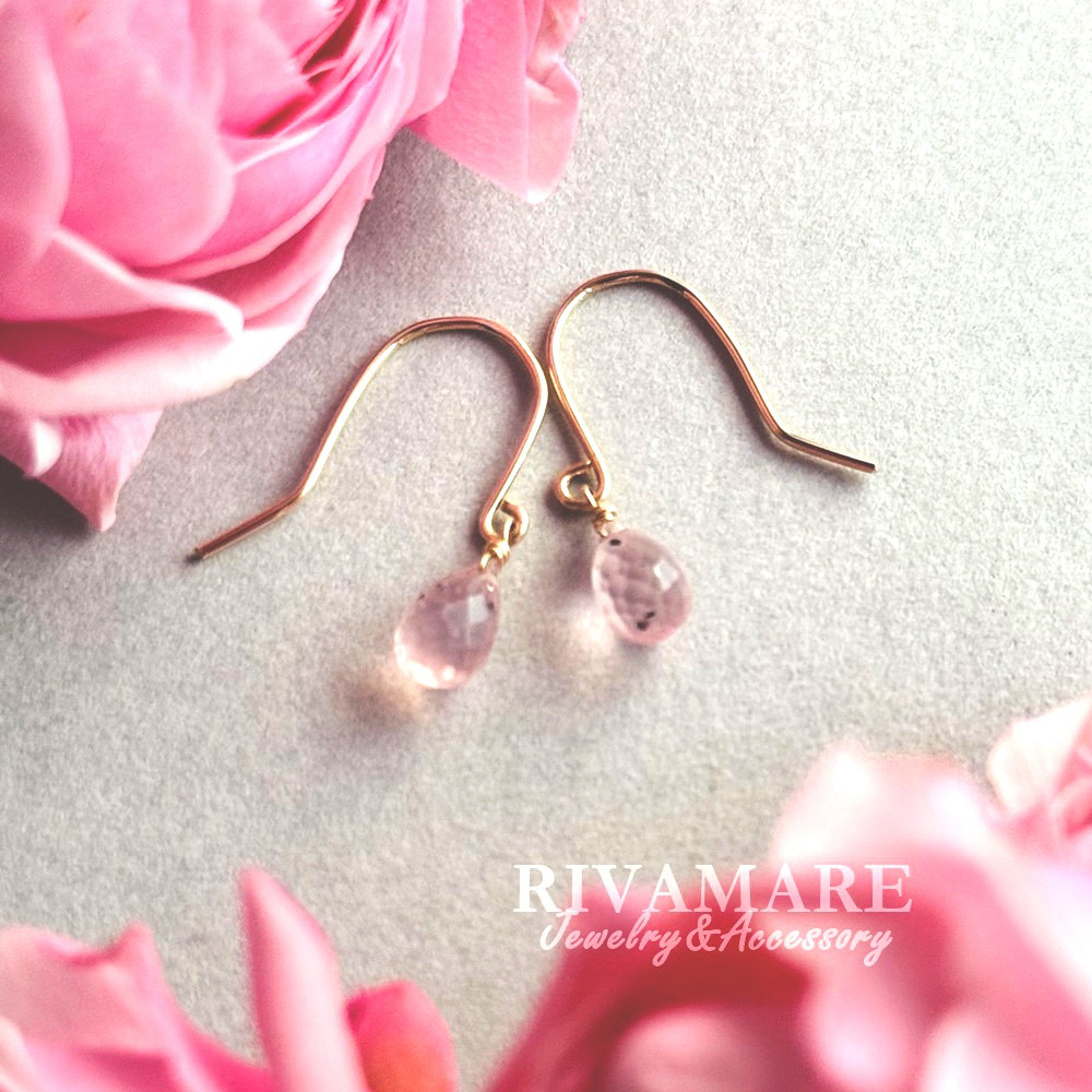 柔らかな春色ピンク マダガスカル産ローズクォーツ バイオタイトインローズクォーツ ピアス イヤリング変更可