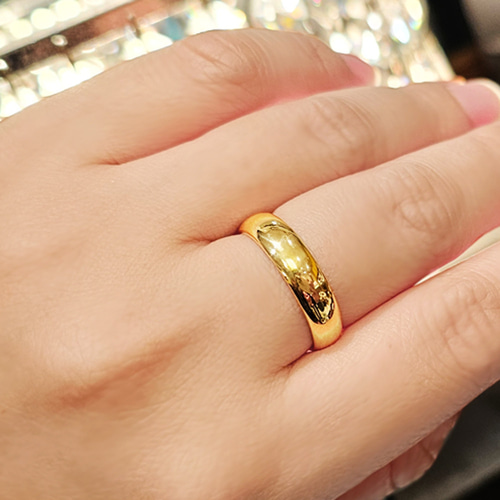 K18ゴールド 幅広5ミリ幅 優しいシンプルライン 甲丸 リング ご