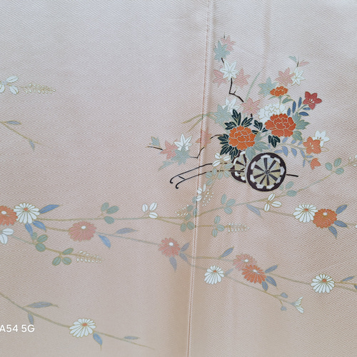 訪問着 お仕立て付き 正絹 刺繍 ぼかし更紗華文様柄 新品 ho268t 楽天市場】【送料無料】訪問着 お仕立て付き 正絹 刺繍 ぼかし更紗華文