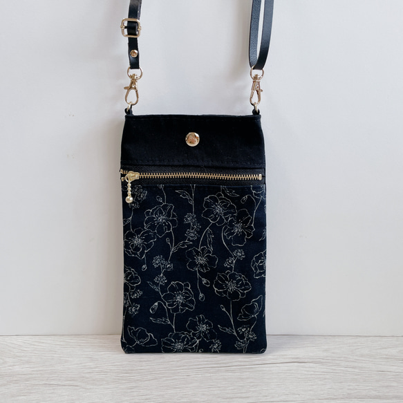 スマホショルダー フラワーアート×ブラック ベージュ/サコッシュポシェット スマホポーチ サブバッグ/合皮◎ギフト母の日 6枚目の画像