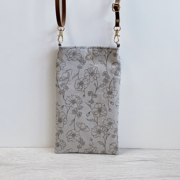 スマホショルダー フラワーアート×ブラック ベージュ/サコッシュポシェット スマホポーチ サブバッグ/合皮◎ギフト母の日 13枚目の画像