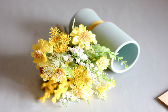 【ミモザ・スズラン】春いっぱい詰め込んだ春色造花ブーケ【花器込み】 4枚目の画像