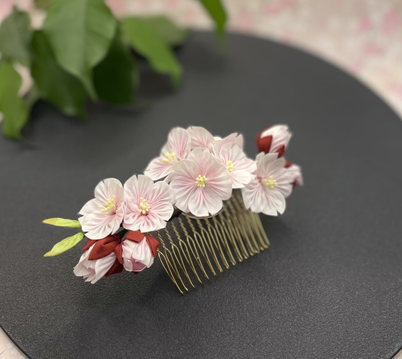 桜髪飾り 卒業式髪飾り 成人式髪飾り飾り さくら髪飾り コーム 〜美波