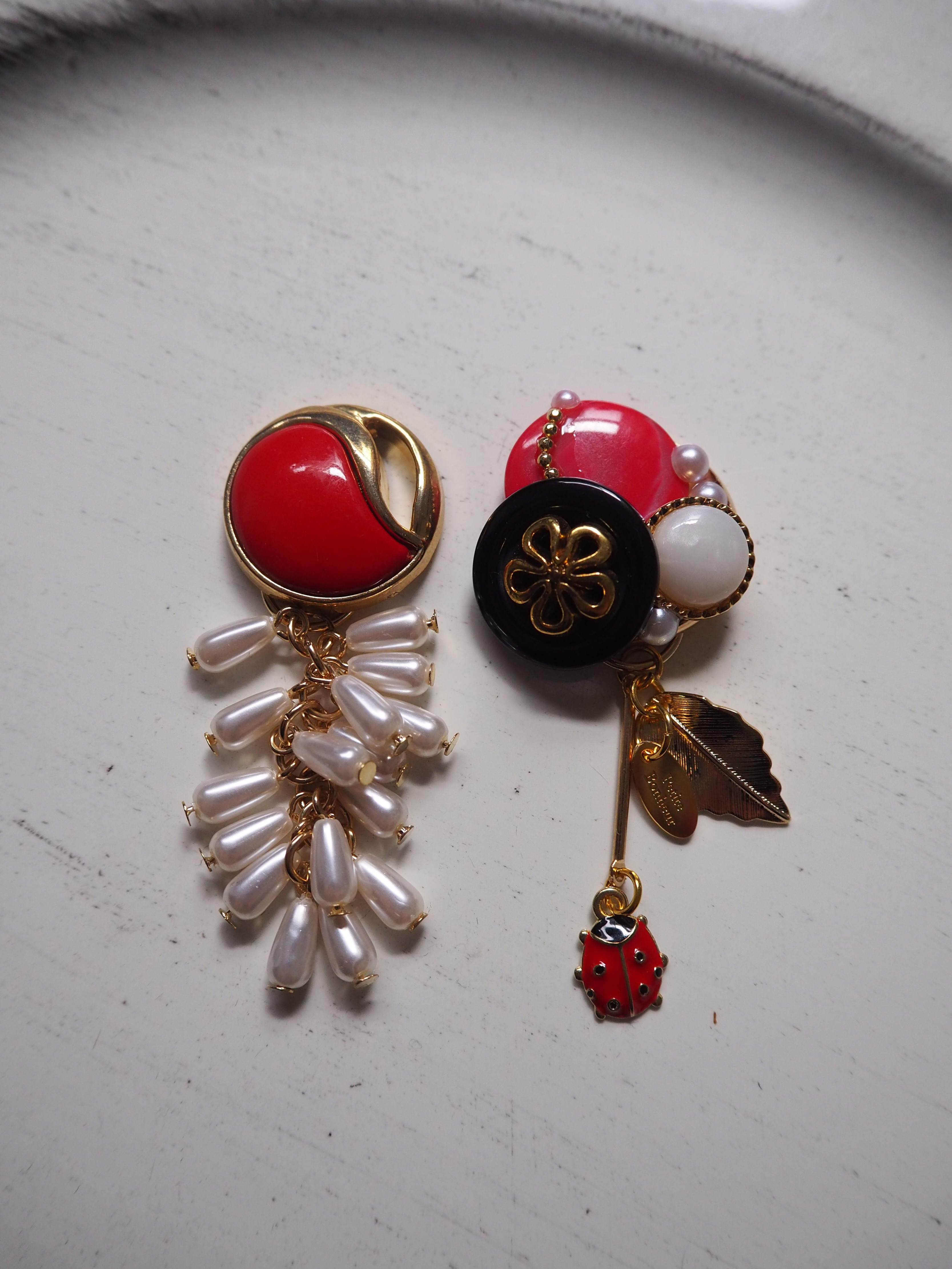 ボタンアクセサリー/イヤリング/てんとう虫