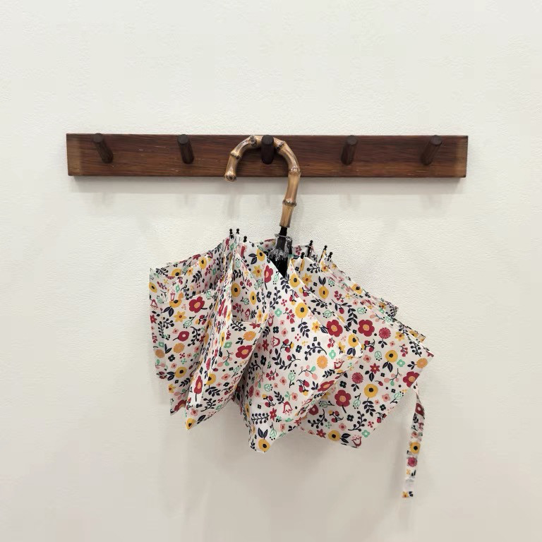 梅雨対策 /竹ハンドル/3段折りたたみ傘/雨傘/ レディース/超撥水性/手開きタイプ/花柄