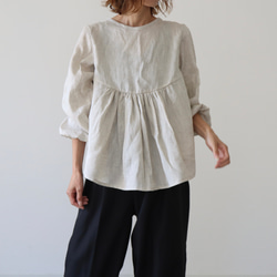ヨーロッパリネンギャザーブラウス／上質なリネン100%ブラウス／ギャザーリボンチュニック／生成り 3枚目の画像