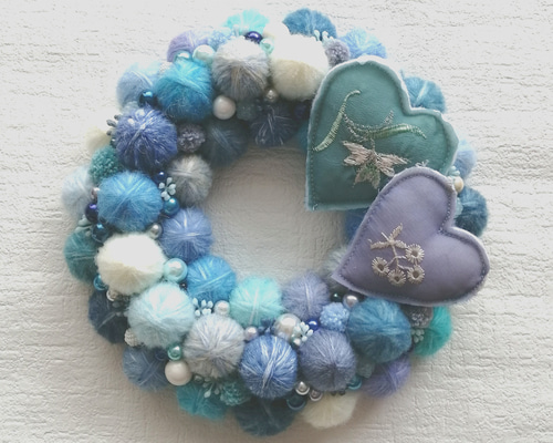 毛糸玉キラキラリース 毛糸玉リース☆赤いキラキラ