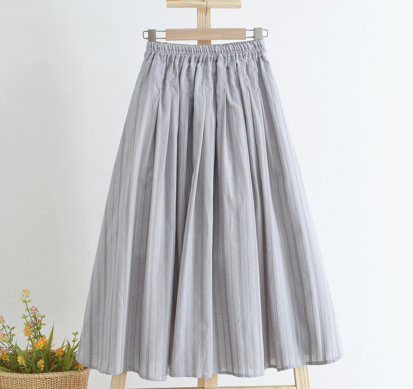 灰色 裏地付き 春夏のギャザースカート ロングスカート ゴム仕様 母の日 ギフト 4,696円