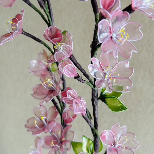 桜と胡蝶蘭 アメリカンフラワー （ディップフラワー） 春咲き桜の花