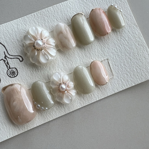 【サイズオーダー】ぷっくりフラワーネイル　ネイルチップ　ニュアンスネイル ぷっくりフラワーのニュアンスネイル- ネイルチップ専門店ミチネイル