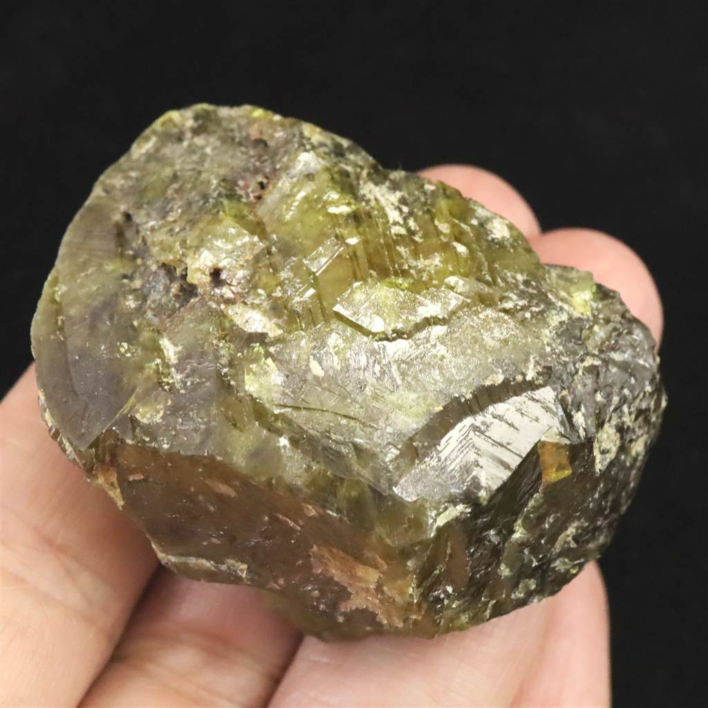 ザギマウンテン産  スフェーン 47mm原石 53.81g #64541