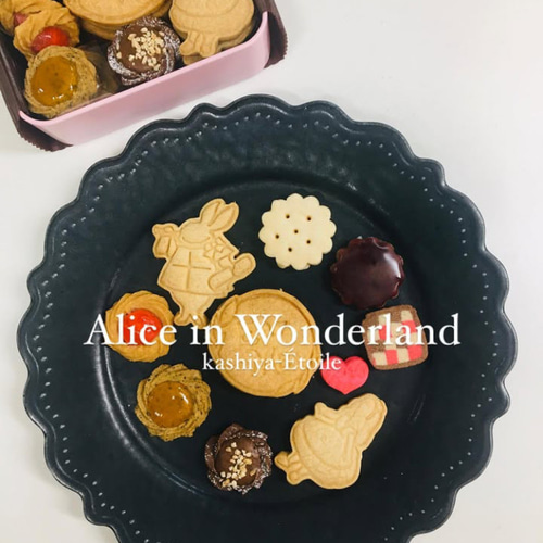 不思議の国のアリス クッキー缶 クッキー kashiya-Étoile 通販