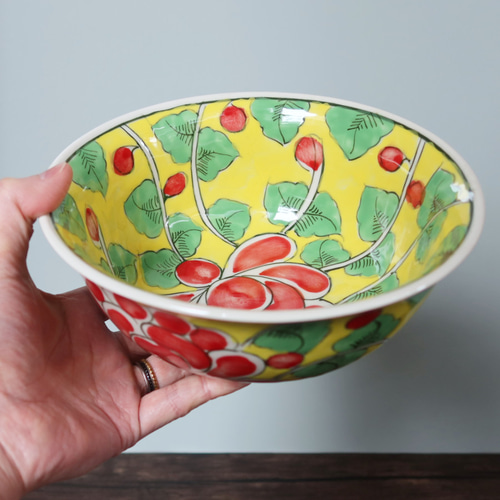 Vivid どんぶり鉢 イエロー バッチャン焼き ベトナム食器 手描き 花柄