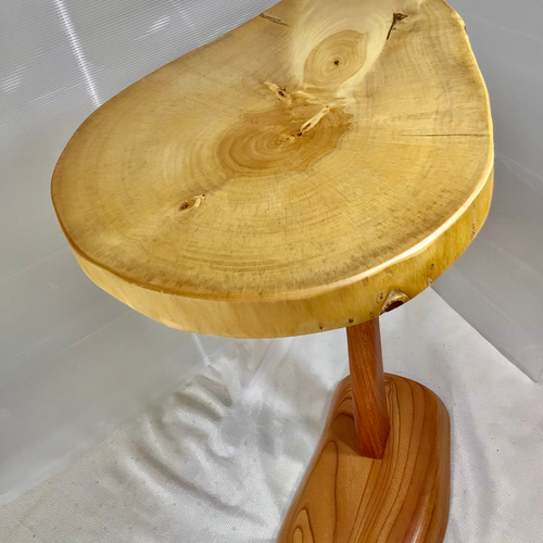 天然木　カリン輪切りサイドテーブル　一点物　手造り 天然木カリン輪切りサイドテーブル一点物手造り